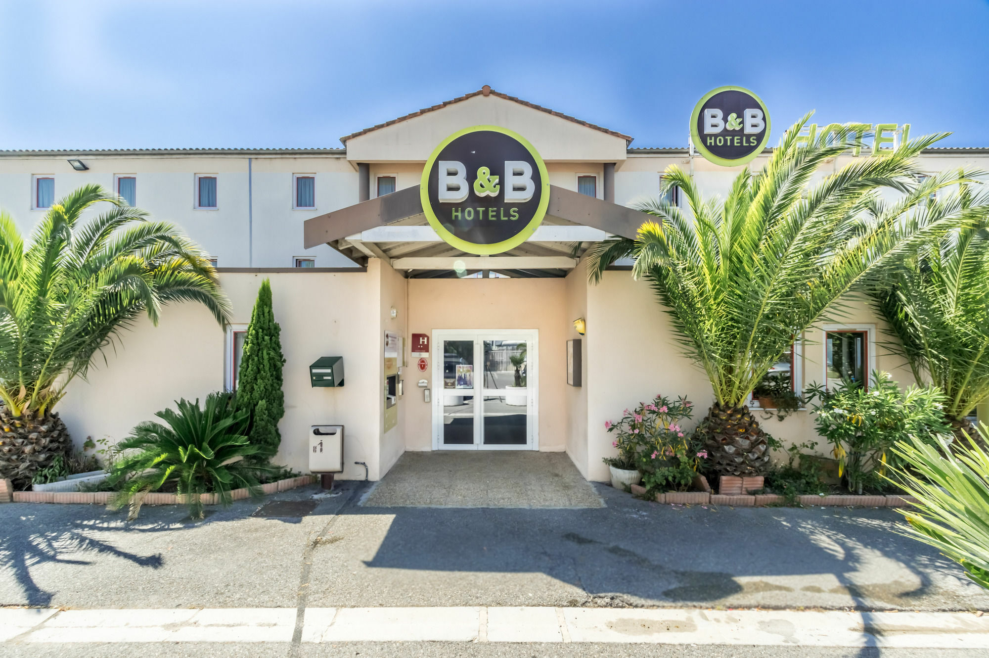 B&B Hôtel Fréjus Roquebrune-sur Argens Exterior foto
